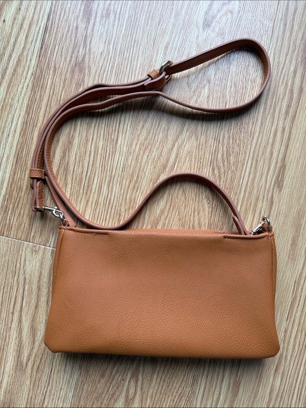 NWOT Universal Thread Crossbody